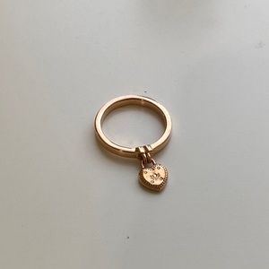 PANDORA love lock ring in rose gold 🌹